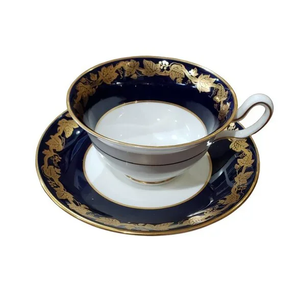 Wedgewood Vintage Whitehall Cobalt Blue Cup and Saucer Set Excellent Condition - Picture 2 of 9